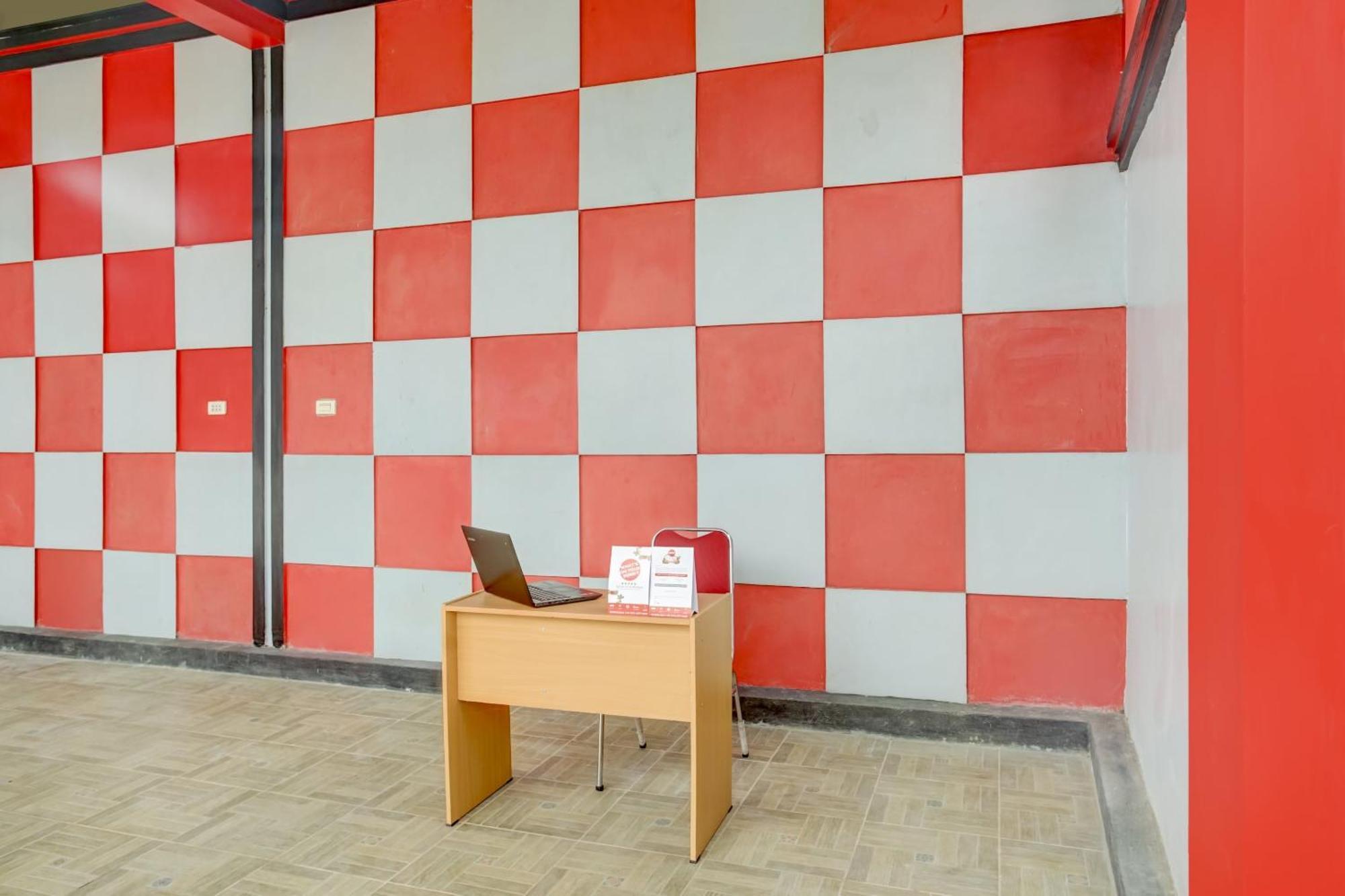 Oyo Life 3982 Azka Homestay Syariah Bandar Lampung Ngoại thất bức ảnh